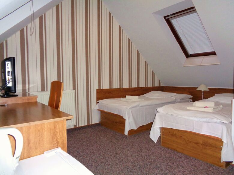 Hotel Penzi�n Tiberia