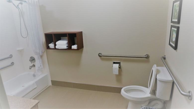 Hotel Comfort Inn & Suites