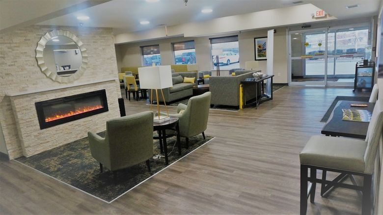 Hotel Comfort Inn & Suites