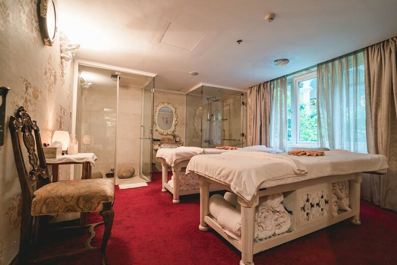 Grand Hotel Saigon