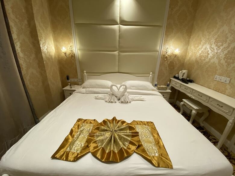 Hotel Spot On 89947 Champs Elysees