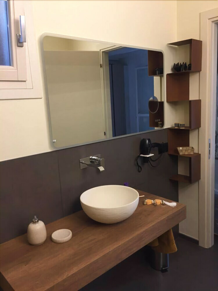 B&B H6le
