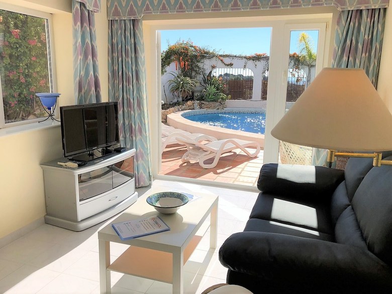 Chimenea 15 Apartments Casasol