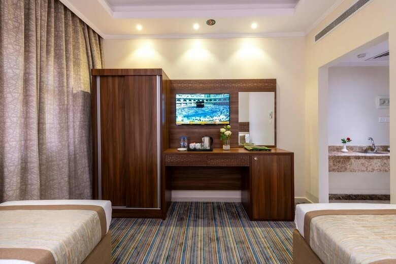 Snood Remaz Hotel