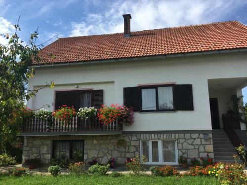 Apartments Ivona