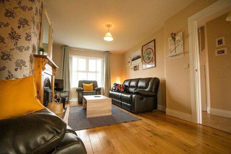 Modern Central Three Bedroom House