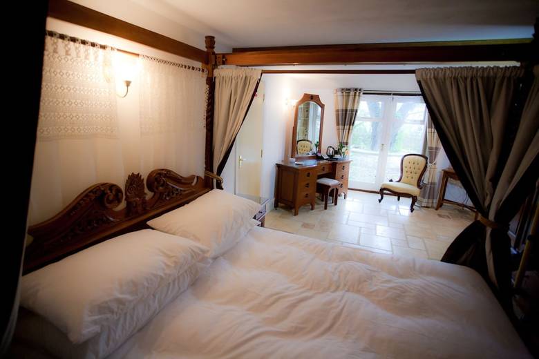 Hotel Shave Cross Rooms