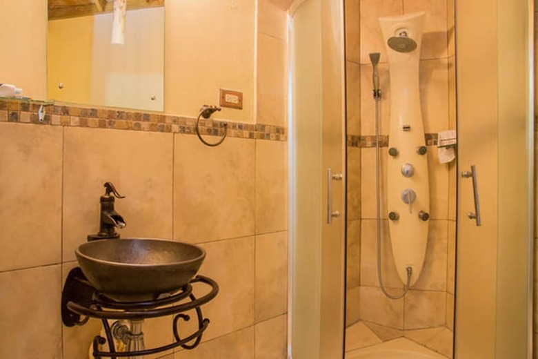 Hotel One32 Guest House