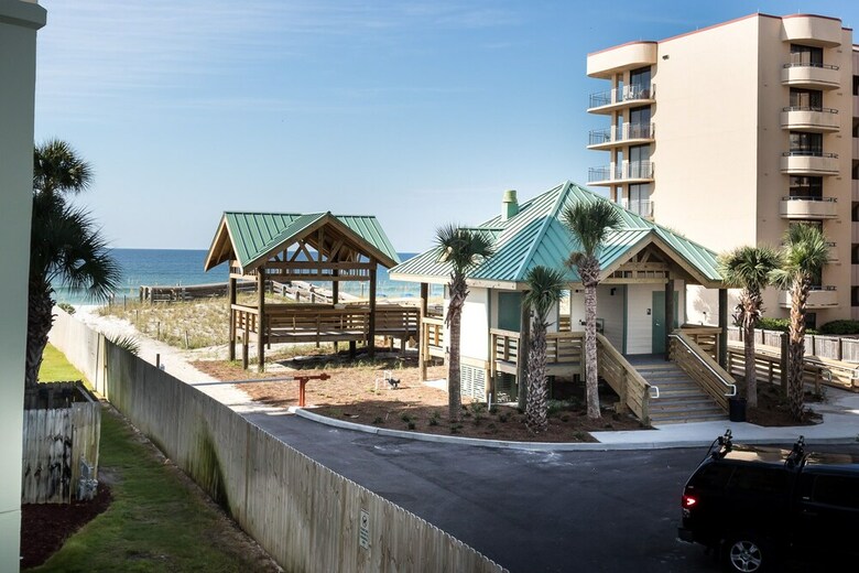 Waters Edge 201 By Brooks And Shorey Resorts