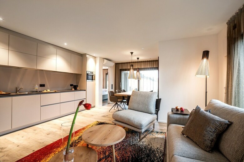 Primera Apartments