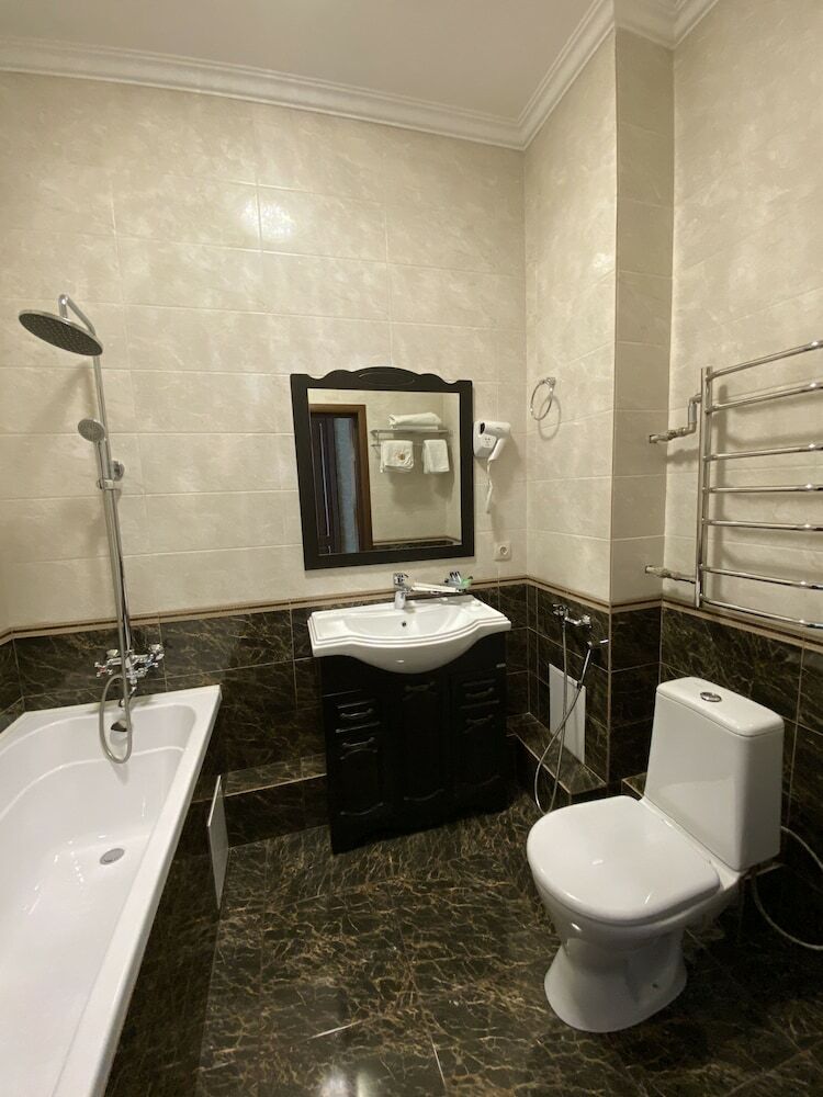 Hotel Lion