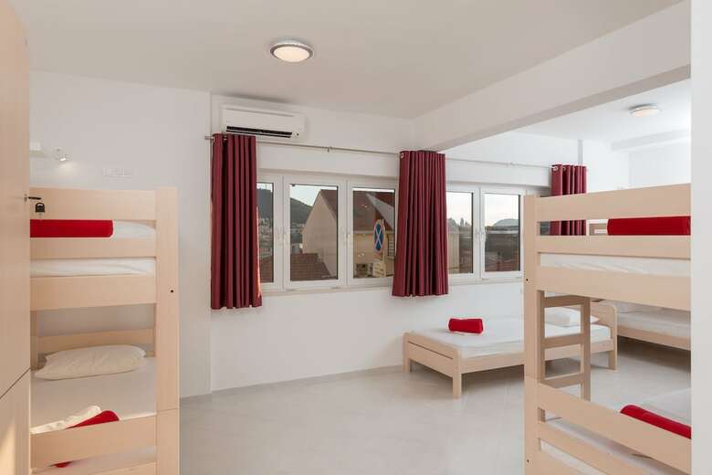 Hostal Hostel Free Bird - Adults Only