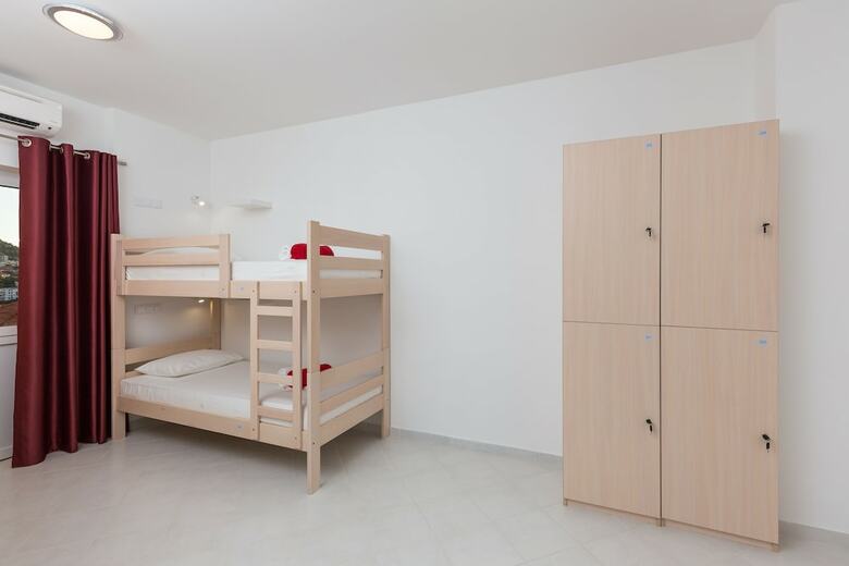 Hostal Hostel Free Bird - Adults Only