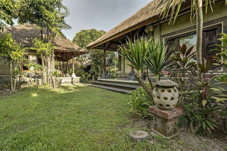 Villa Hibiscus