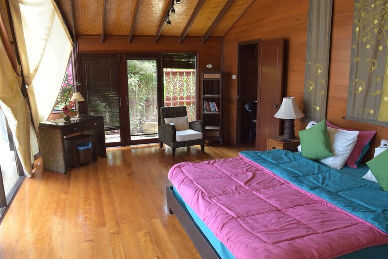 4 Bedroom Beachfront Villa 3 Banyan