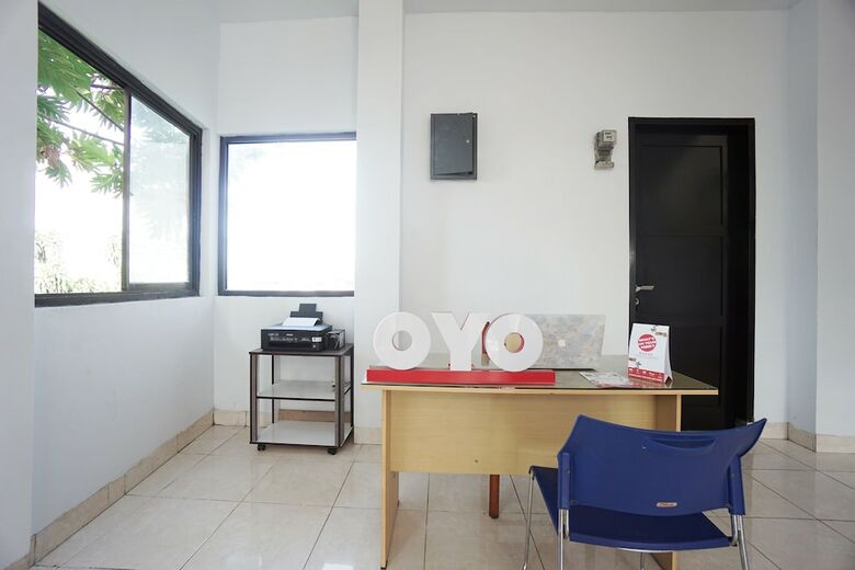 Hostal Oyo 2566 Putri Kesia Rooms