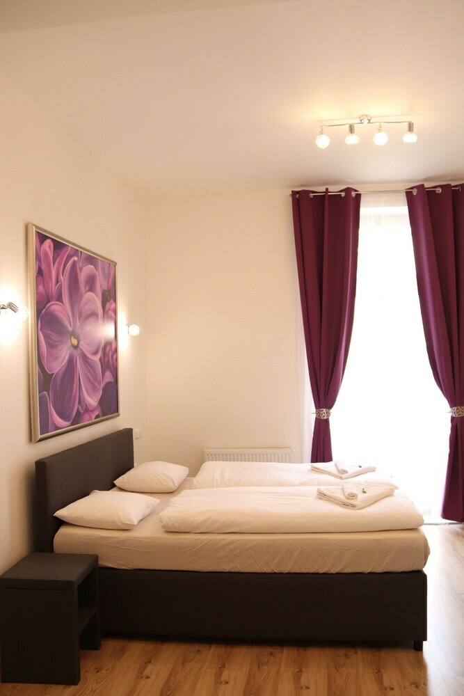 Flowers Apartments