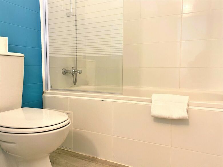 Apartamento Large And Quiet Studio With Balcony