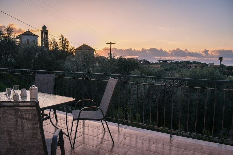 �charming Seaview Villa Amid The Olive Groves