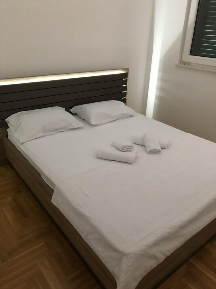 Apartamentos Green Village Kotor