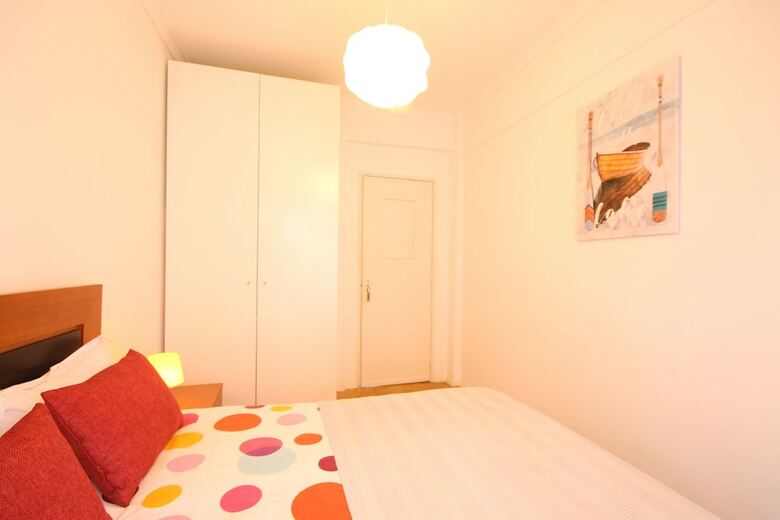 27 92 Campolide Apartment