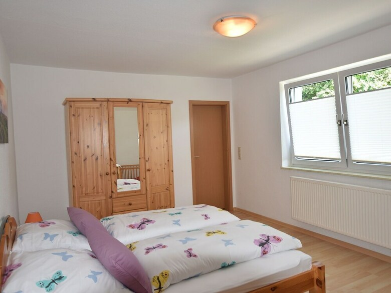 Modern Bungalow In Kr�pelin With Garden