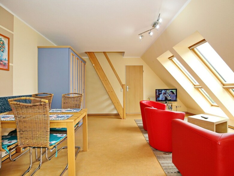 Cozy Apartment In K�hlungsborn With Terrace