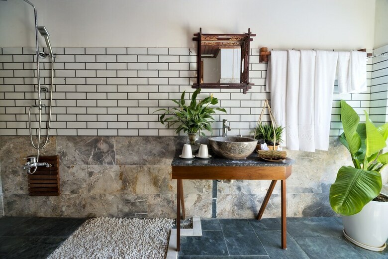 Bed & Breakfast Hemp Wellness Retreat