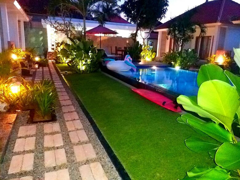 Hotel Adi Abian Villas