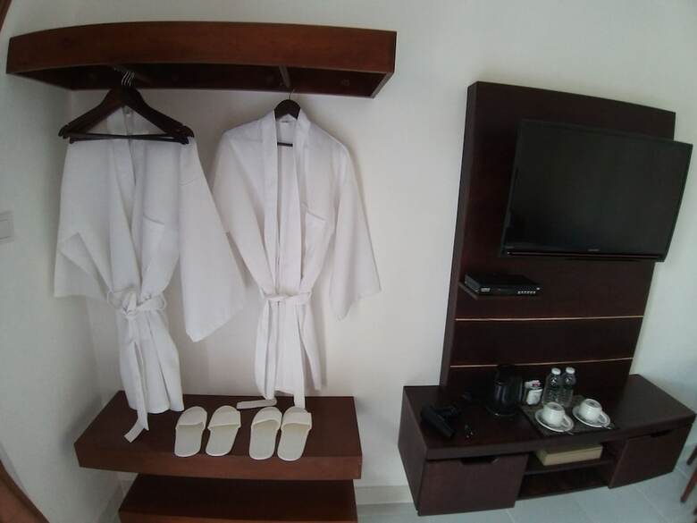 Hotel Adi Abian Villas