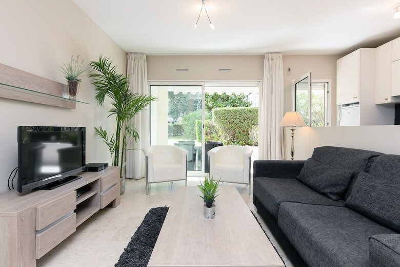Amazing Apartment In Centre Of Cannes
