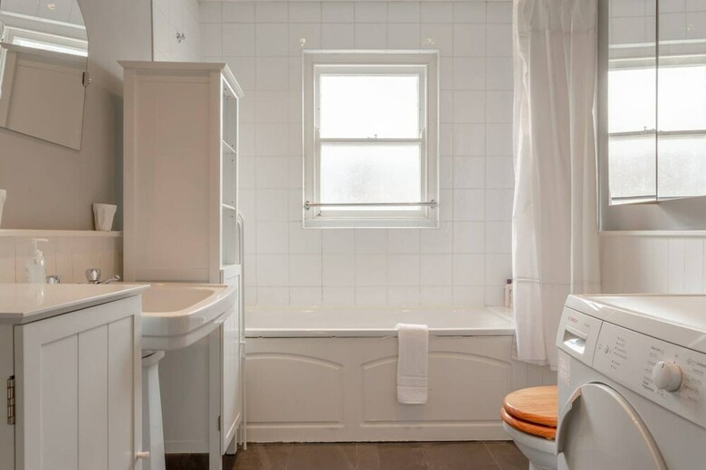 Charming Two Bedroom Home In West London