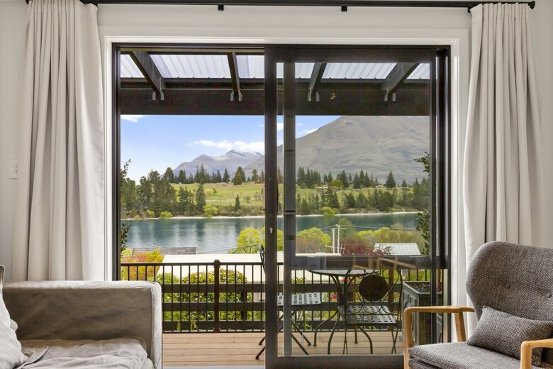 Bed & Breakfast Stay Of Queenstown