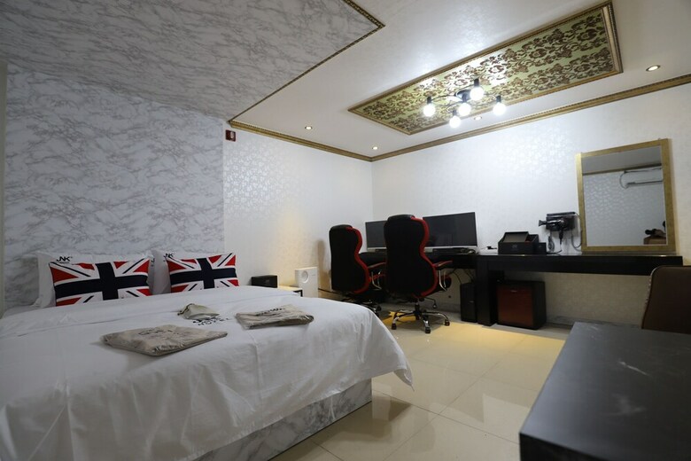 Gunsan Jnk Classic Hotel - Gray