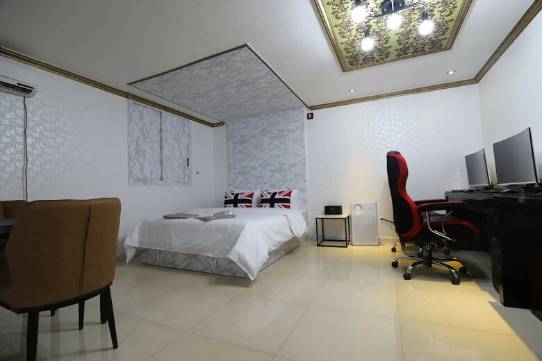 Gunsan Jnk Classic Hotel - Gray