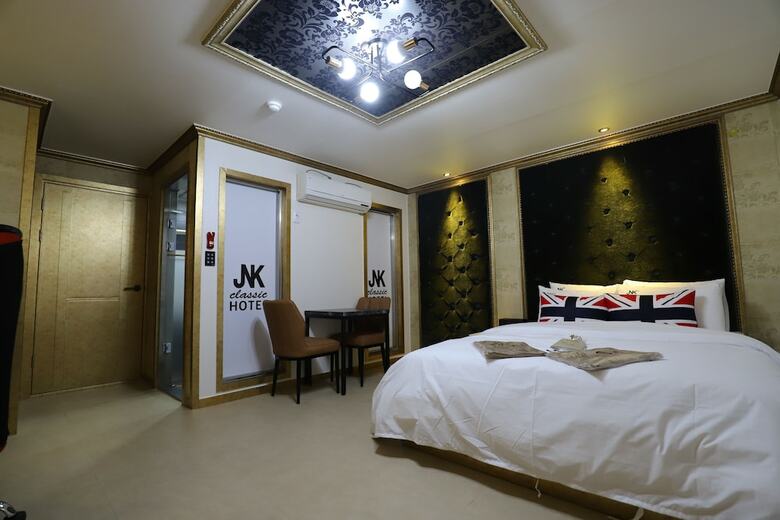 Gunsan Jnk Classic Hotel - Gray