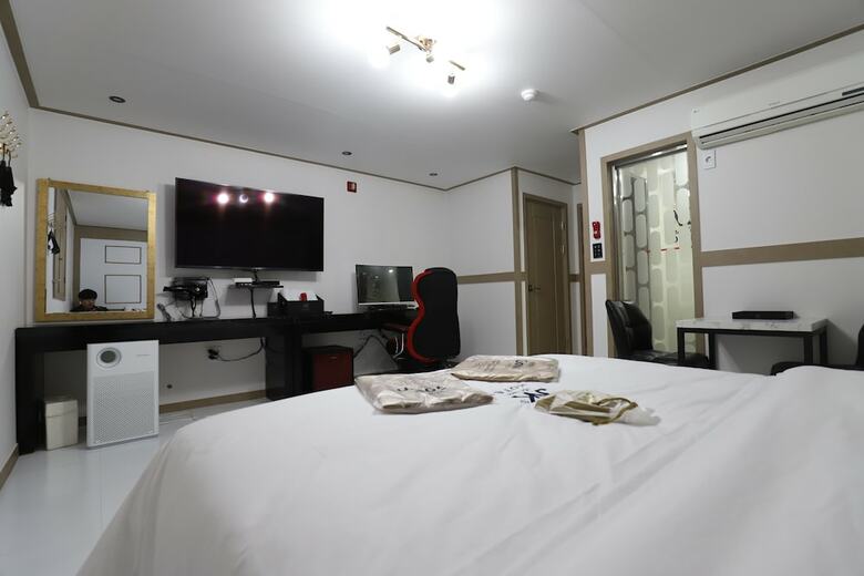 Gunsan Jnk Classic Hotel - Gray