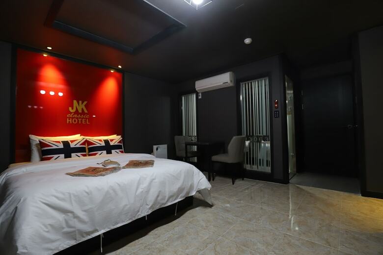 Gunsan Jnk Classic Hotel - Gray