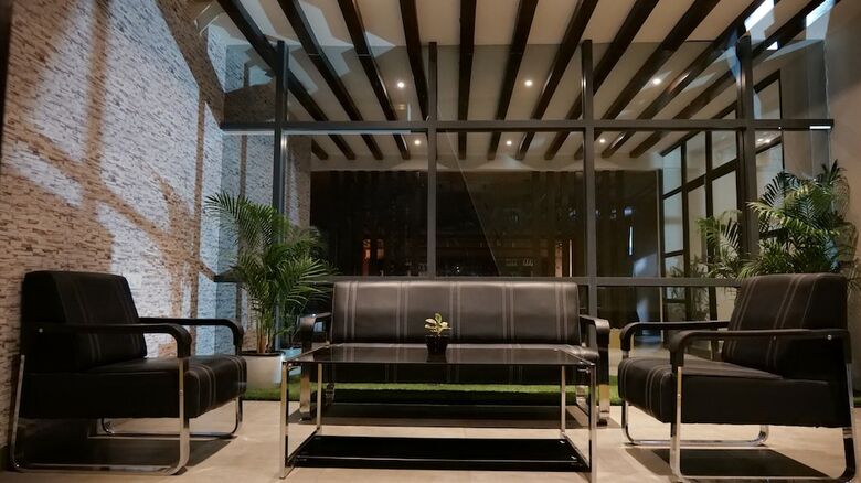 V One Hotel-ambara Elite