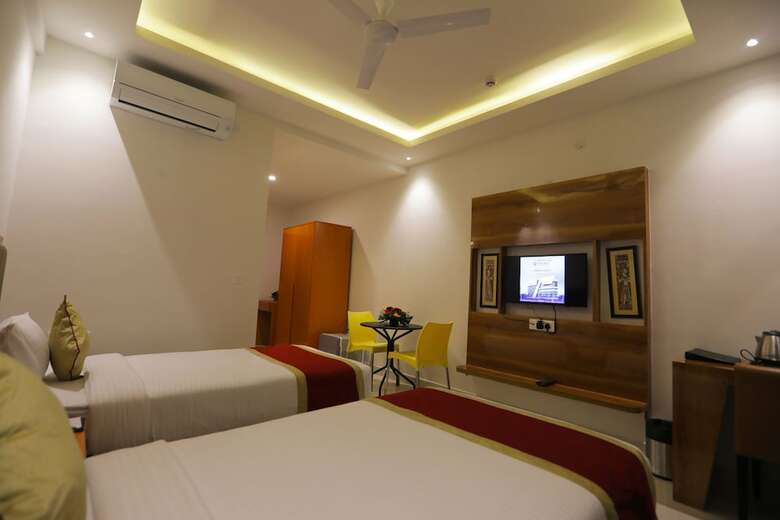 V One Hotel-ambara Elite