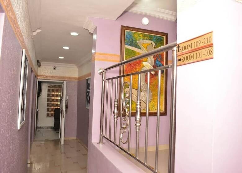 Rush By 0degree Hotel & Apartments