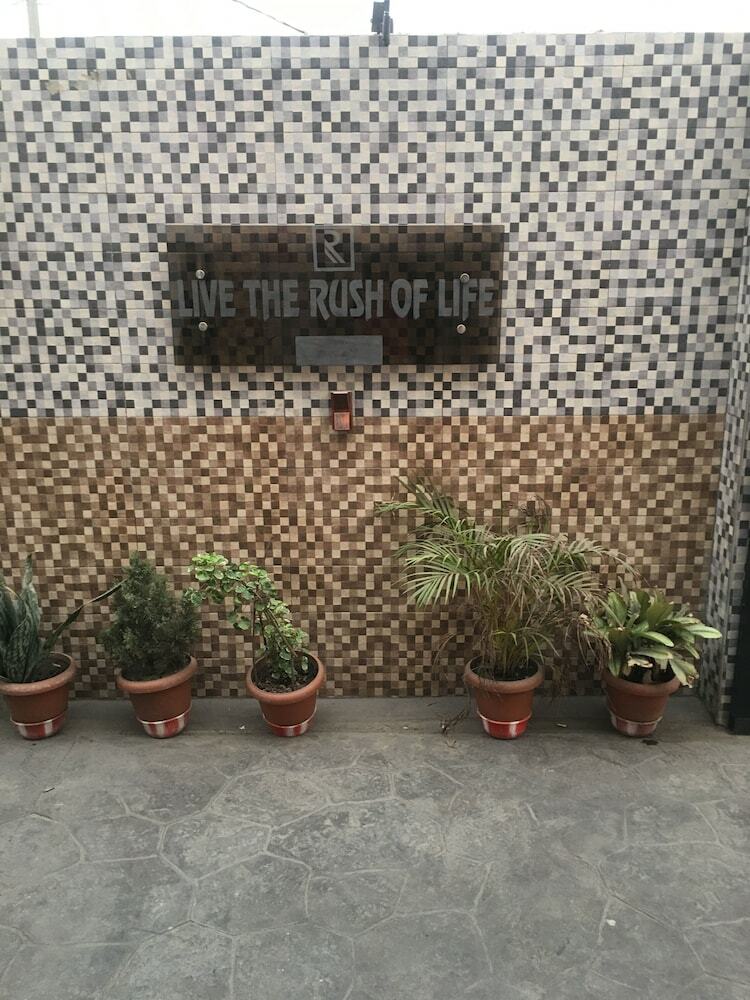 Rush By 0degree Hotel & Apartments
