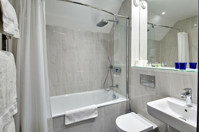 Mandolay Hotel Guildford