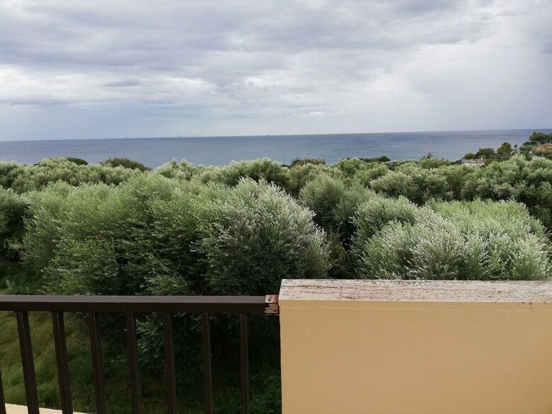 Ville Oleandra E Torre