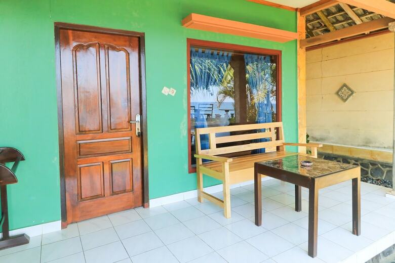 Hotel Tara Bar & Resto Air Sanih