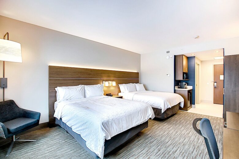 Hotel Holiday Inn Express & Suites Calgary Airport Trail Ne
