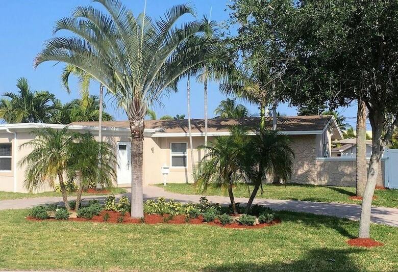 Beautiful Villa + Family Friendly + Access To Dock