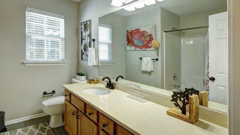 4 Bedroom, Cavonnier Lane