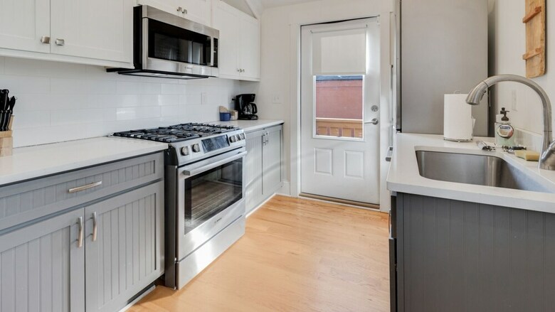 8 Bedroom, Harrill Street