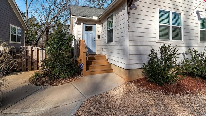8 Bedroom, Harrill Street